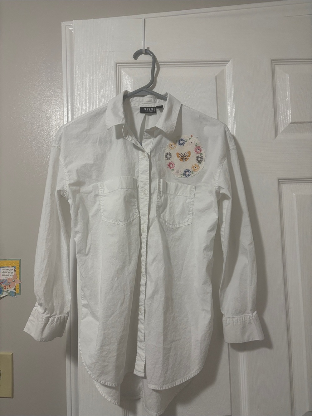 Zara White Embroidered Pocket Button-Up Blouse